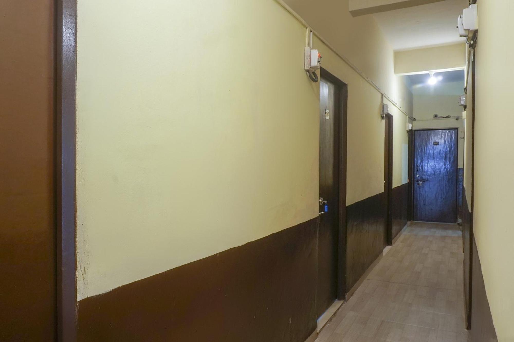 Hotel O R K Hotel Pimpri-Chinchwad المظهر الخارجي الصورة