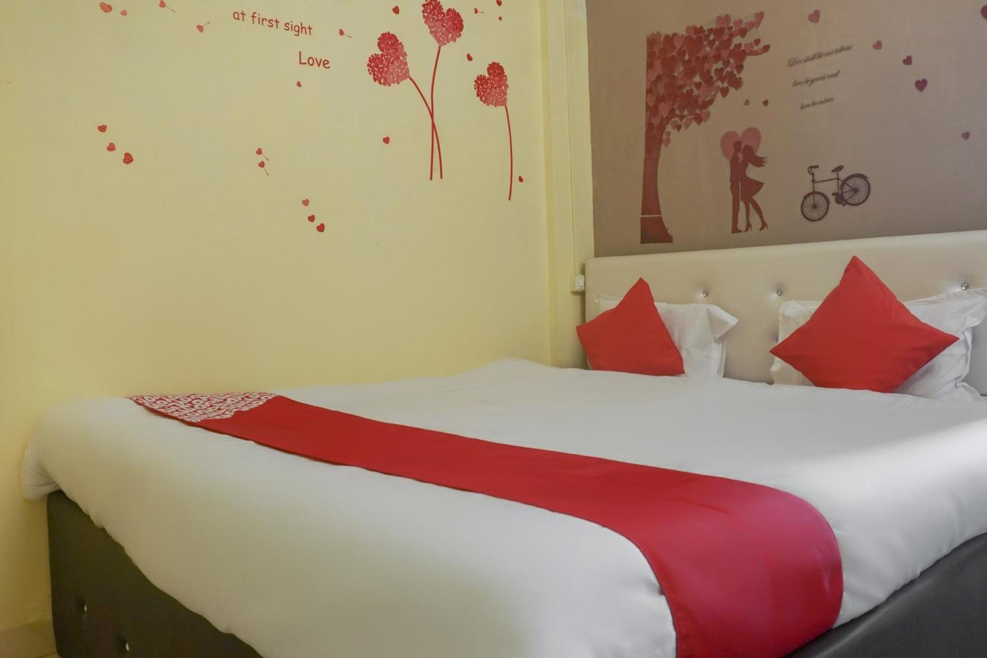 Hotel O R K Hotel Pimpri-Chinchwad المظهر الخارجي الصورة